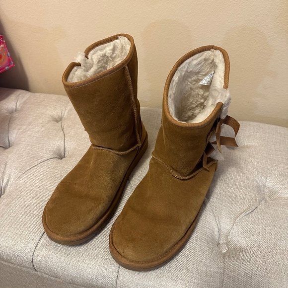 UGG  KOLABURRA - Picture 1 of 4